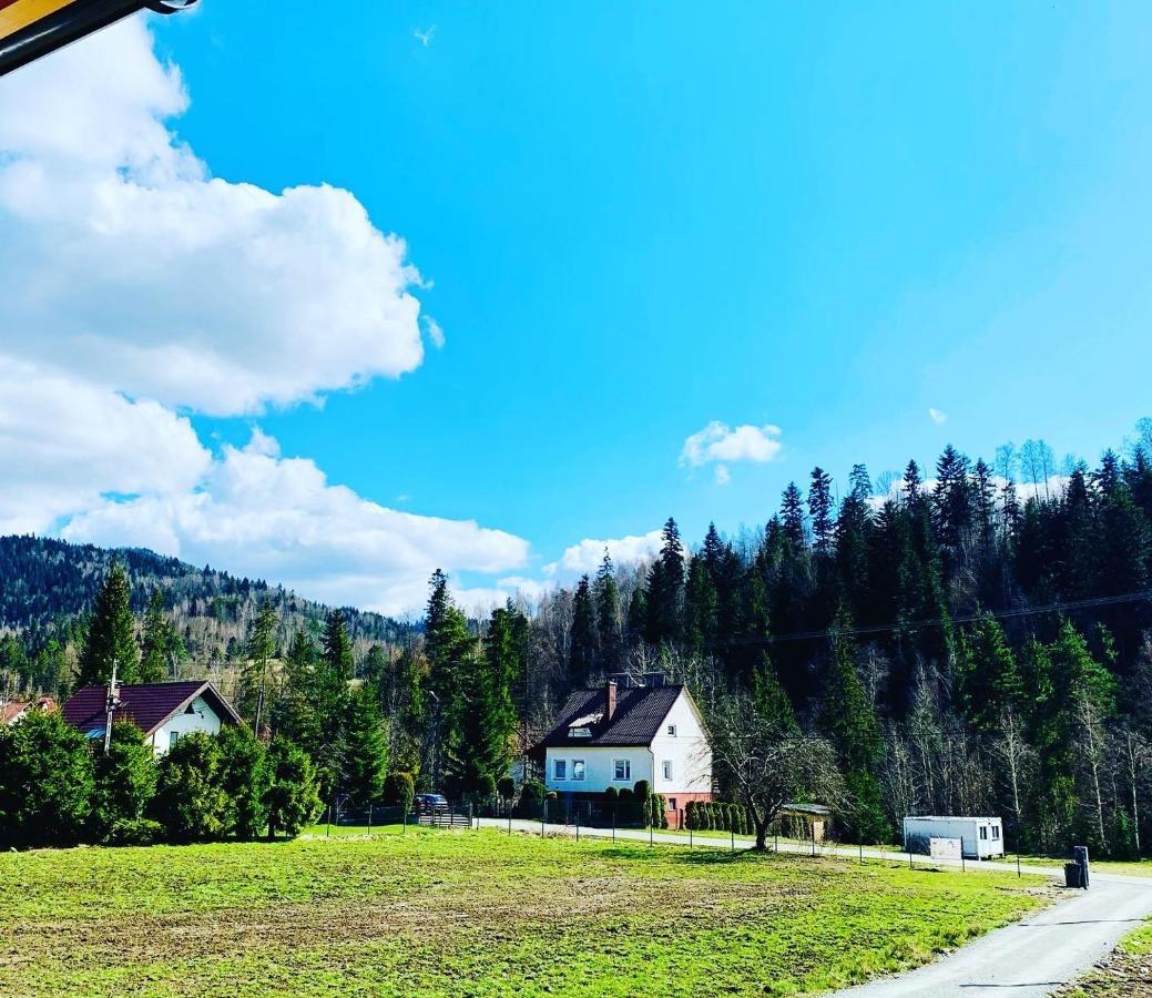 Domki Z Prywatna Sauna- Na Szlaku Milówka Exterior foto